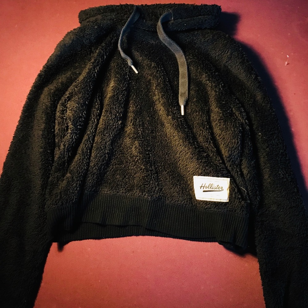 black holister hoodie